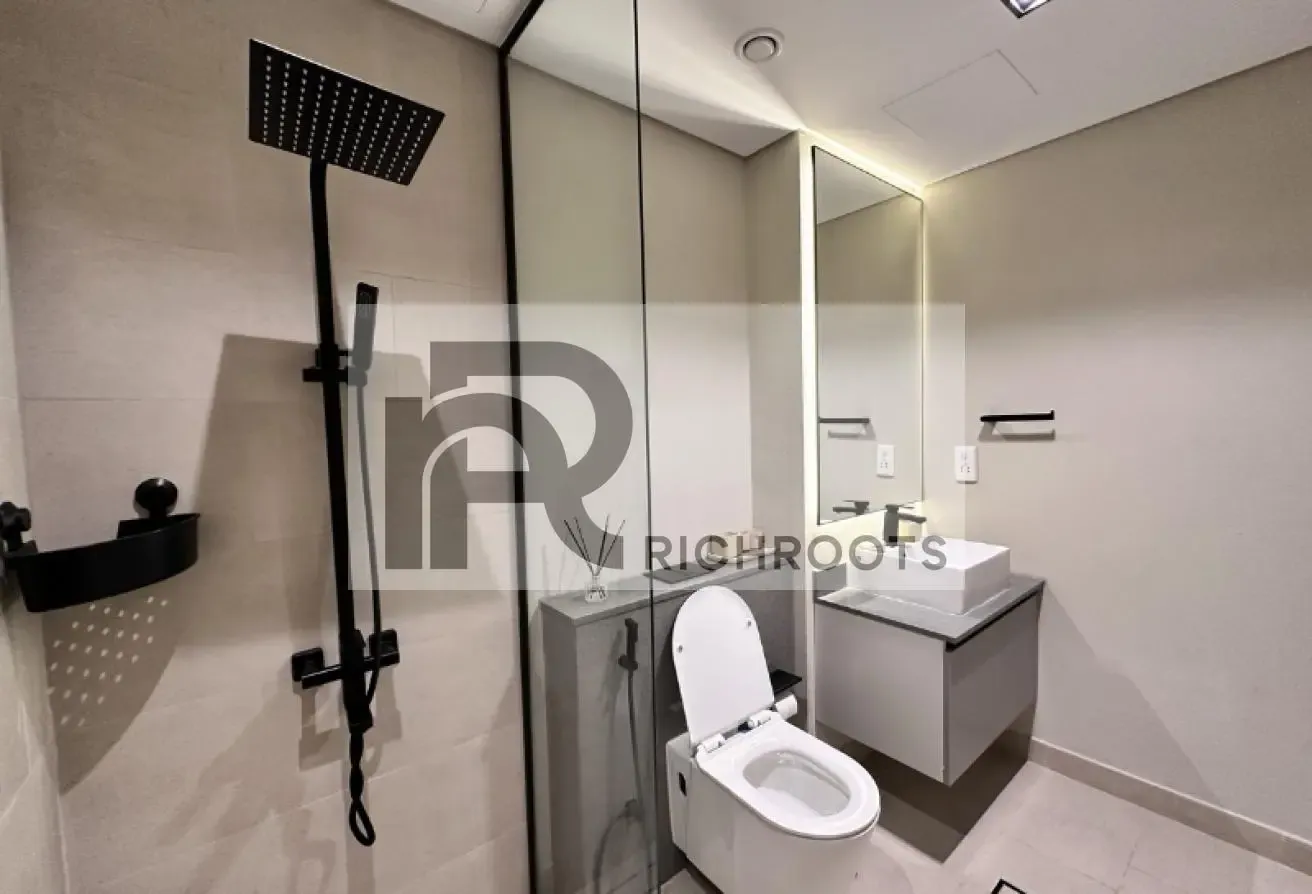 BIG LAYOUT | READY | FURNISHED | BURJ KHALIFA VIEW