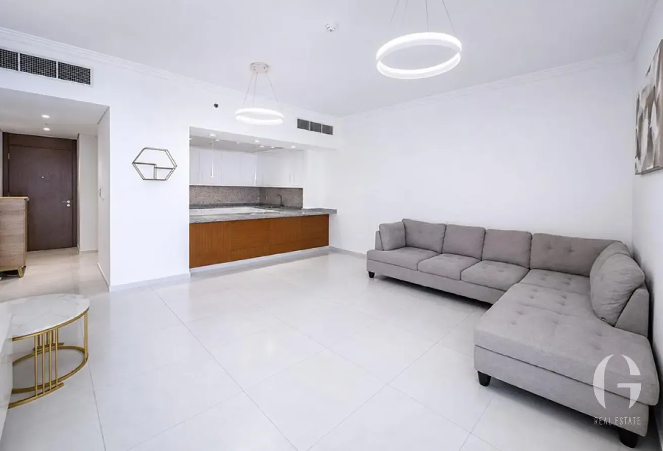 Spacious APT | Furnished | Prime Location
