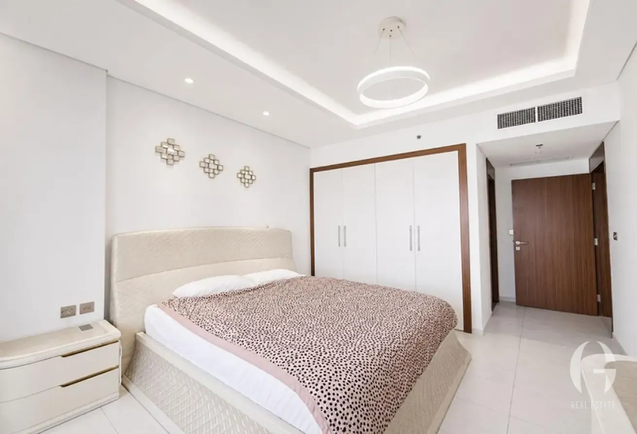 Spacious APT | Furnished | Prime Location