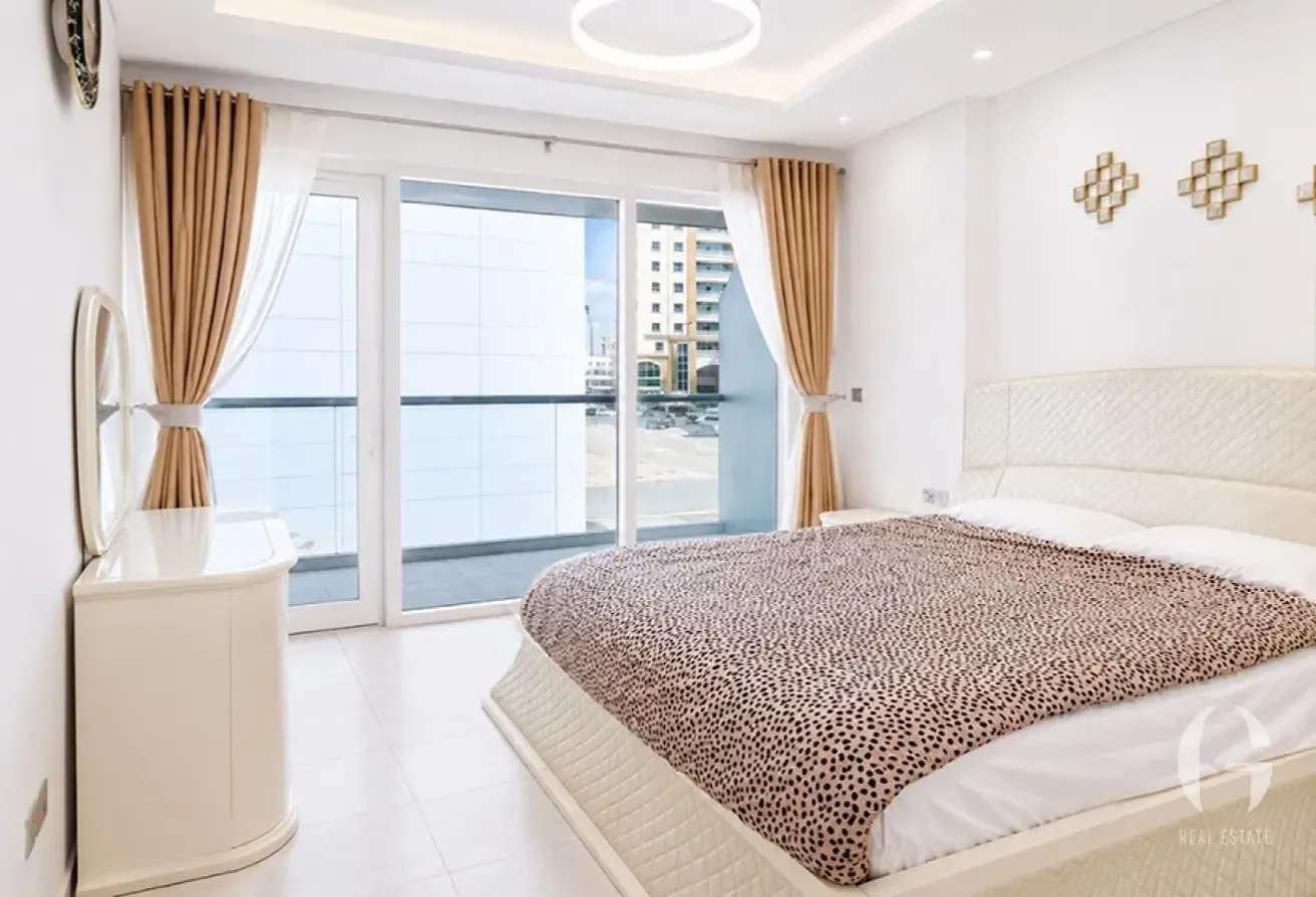 Spacious APT | Furnished | Prime Location