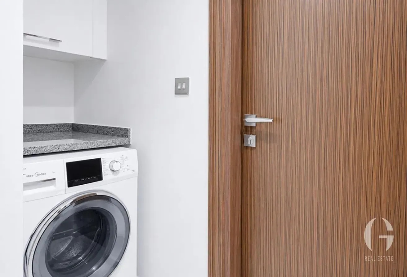 Spacious APT | Furnished | Prime Location