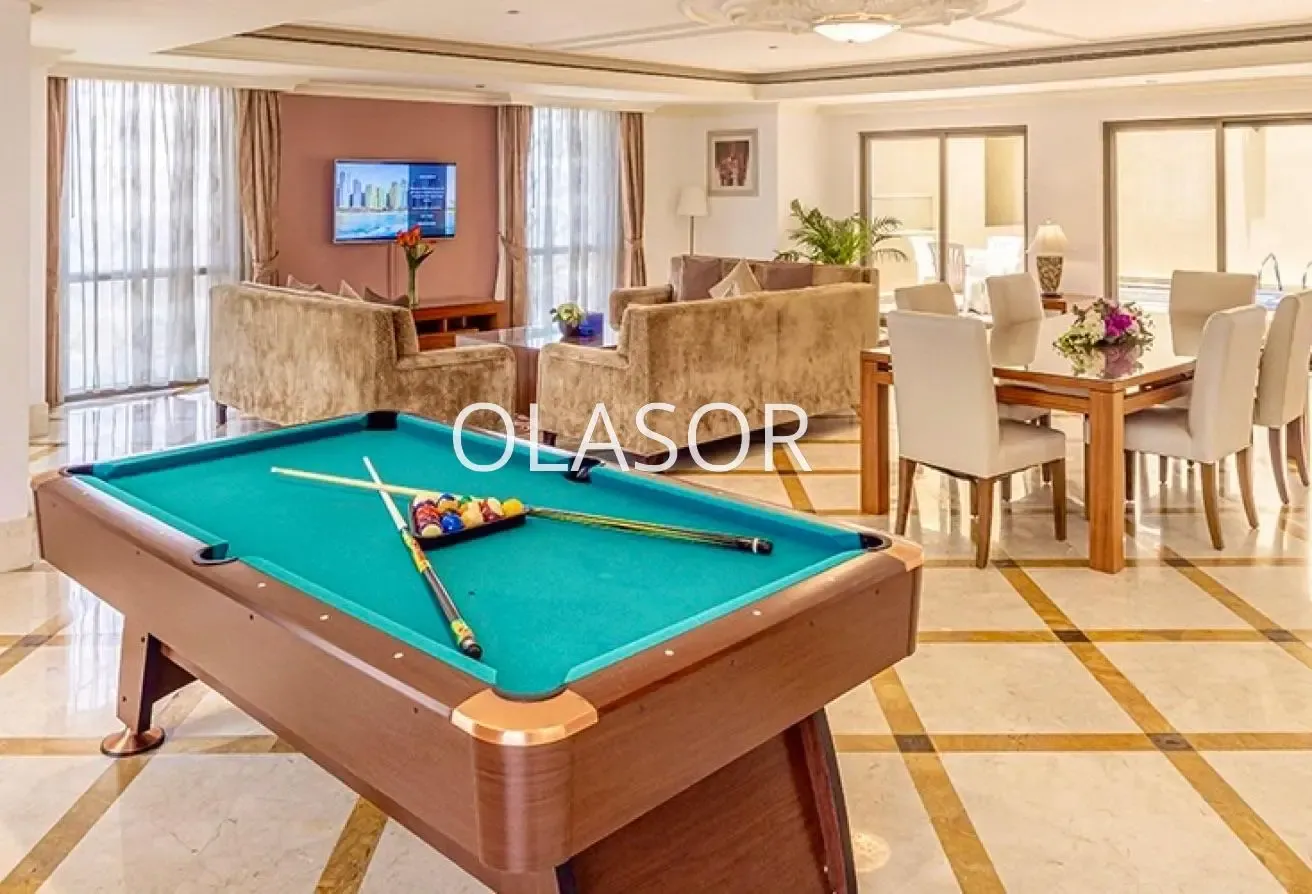 LUXE SeaView | Penthouse | Private Pool | Serviced