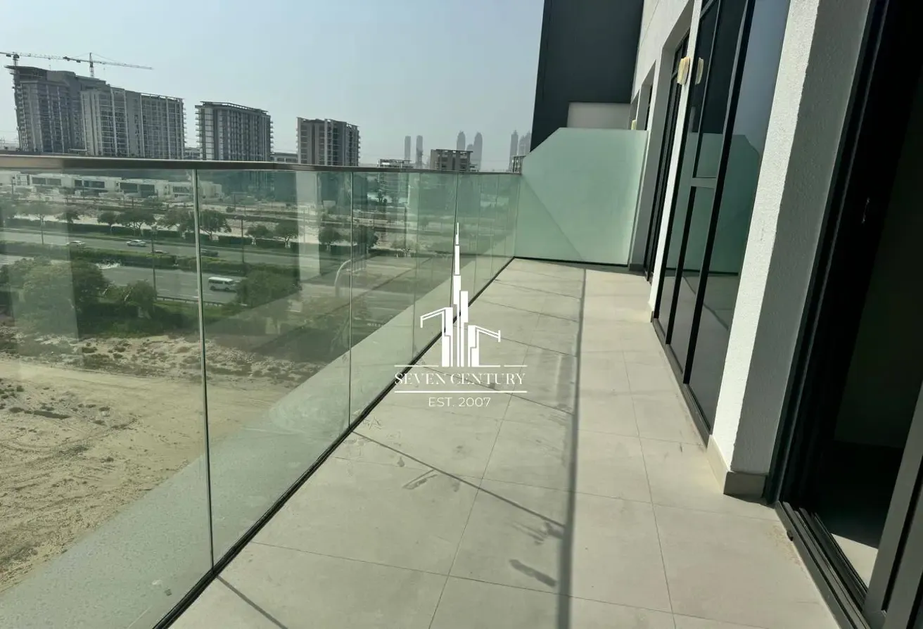 Vacant Now | Stylish Apartment in Azizi Greenfield