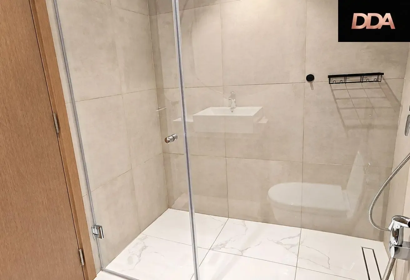 LARGE LAYOUT | SPACIOUS 1BR | VACANT