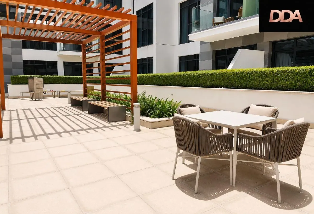 LARGE LAYOUT | SPACIOUS 1BR | VACANT