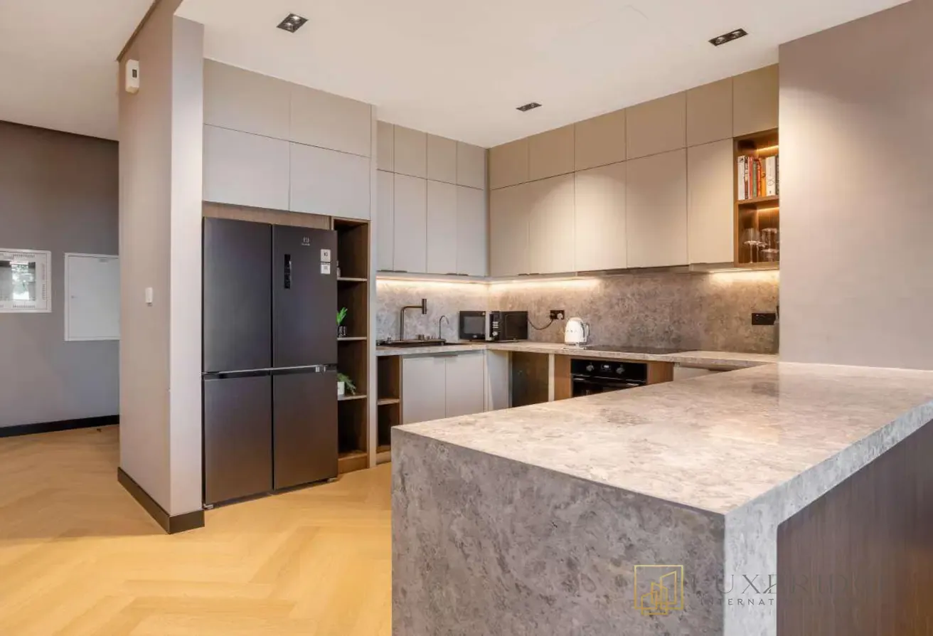 Vacant | Fully Furnished | Renovated