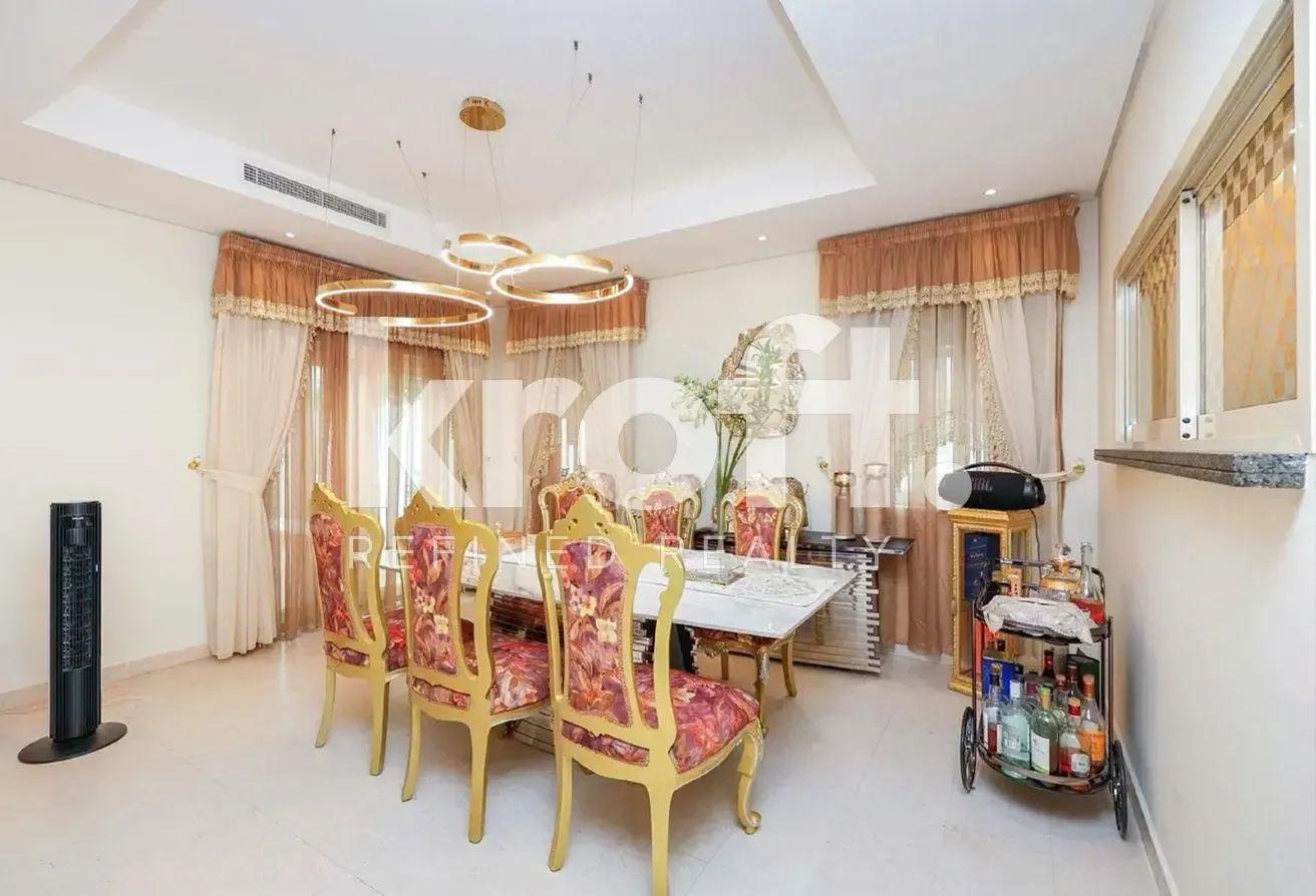 Single Row Corner | Fully Upgraded | Ready to Move