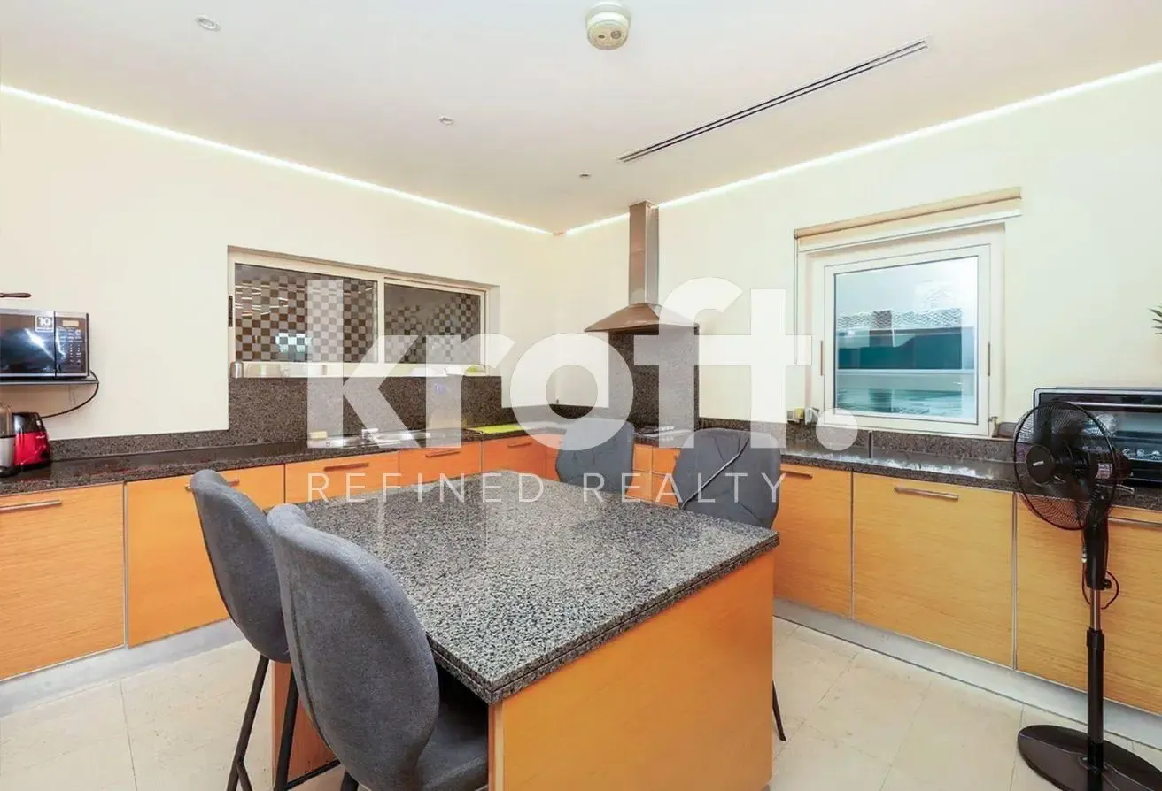 Single Row Corner | Fully Upgraded | Ready to Move
