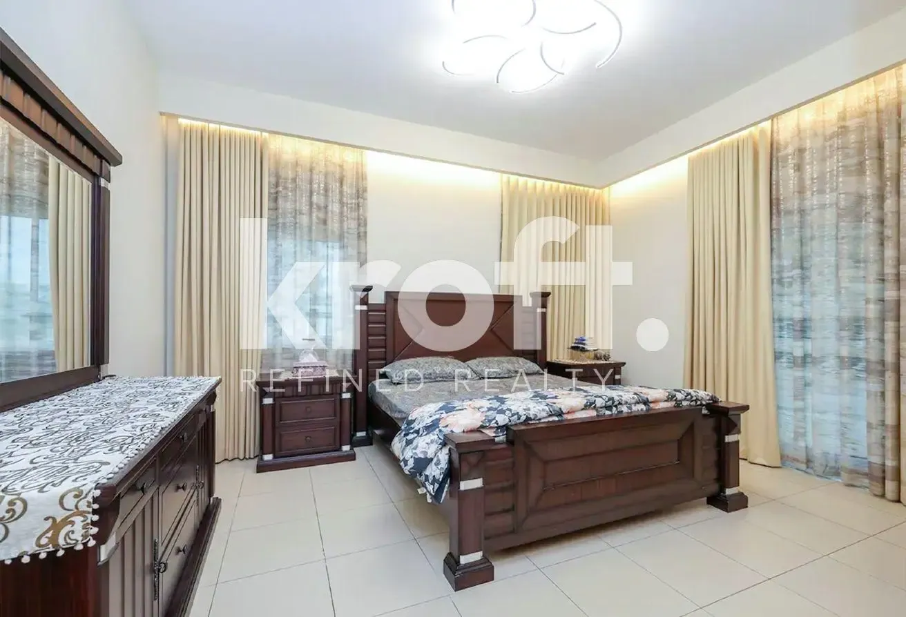 Single Row Corner | Fully Upgraded | Ready to Move