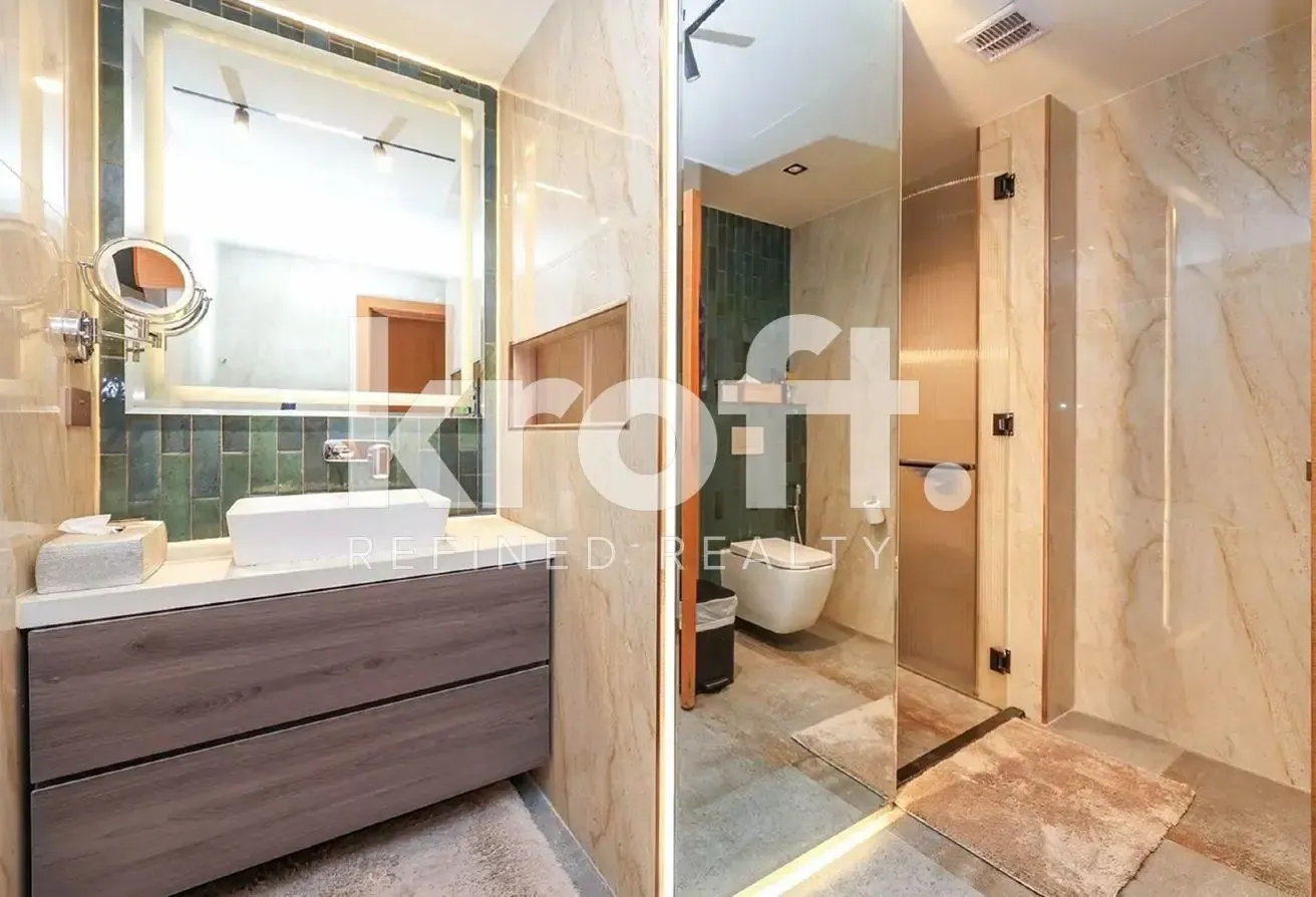 Single Row Corner | Fully Upgraded | Ready to Move