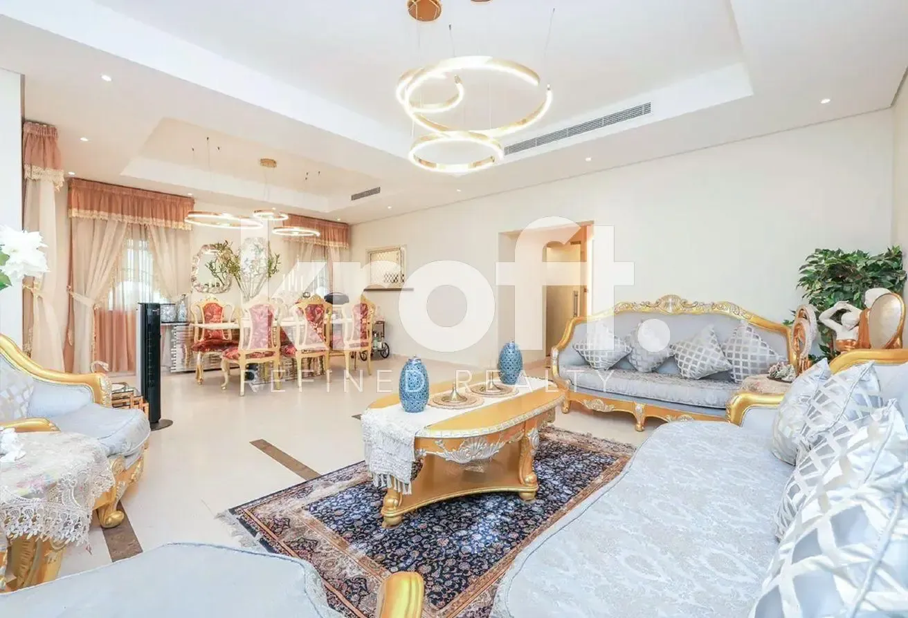 Single Row Corner | Fully Upgraded | Ready to Move