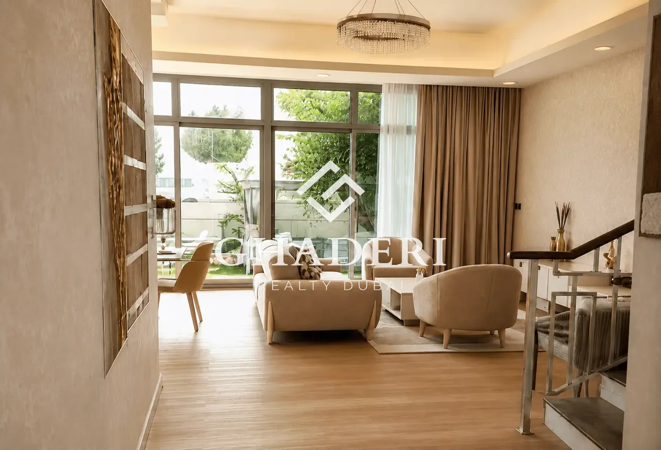 Fully Furnished | Bright Unit | Vacant