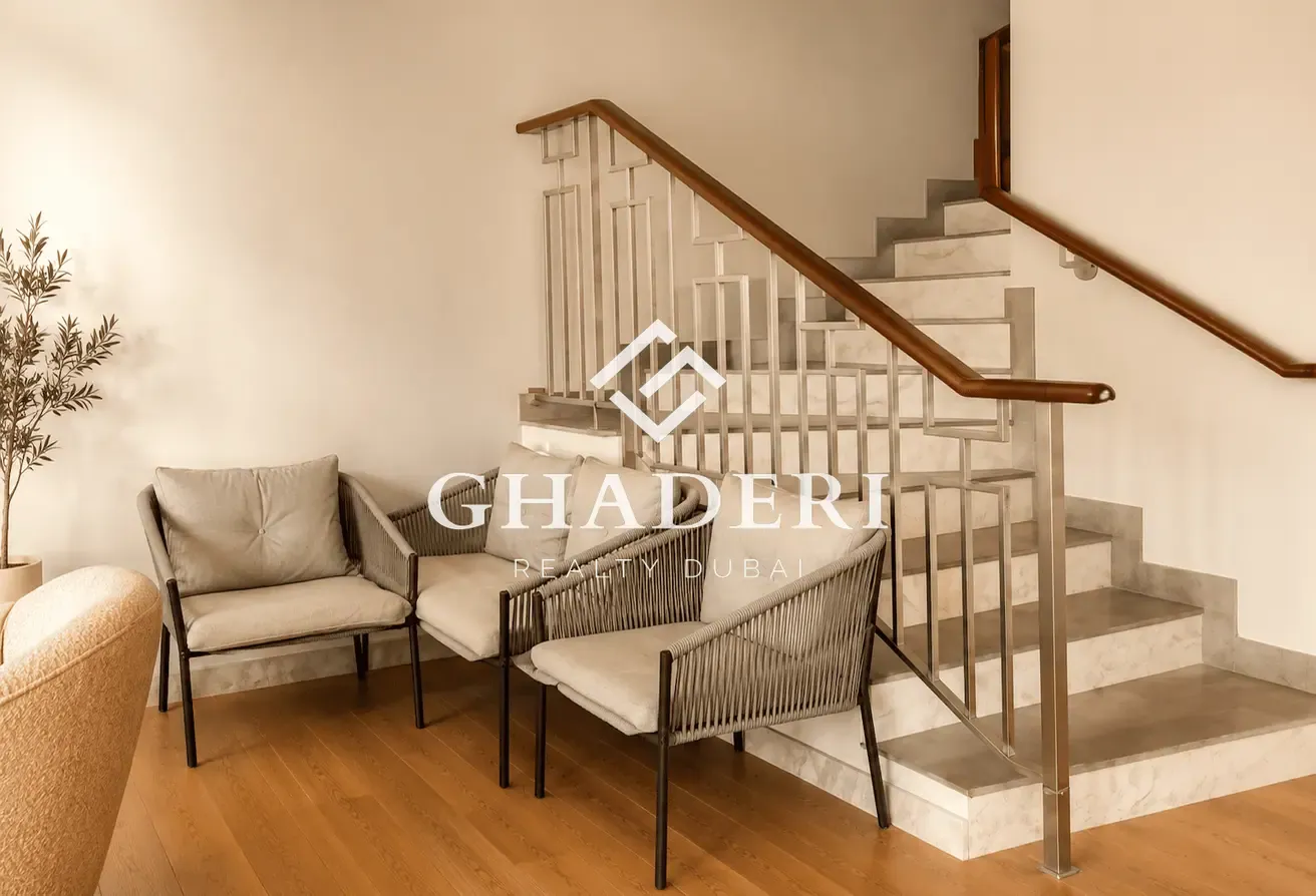 Fully Furnished | Bright Unit | Vacant