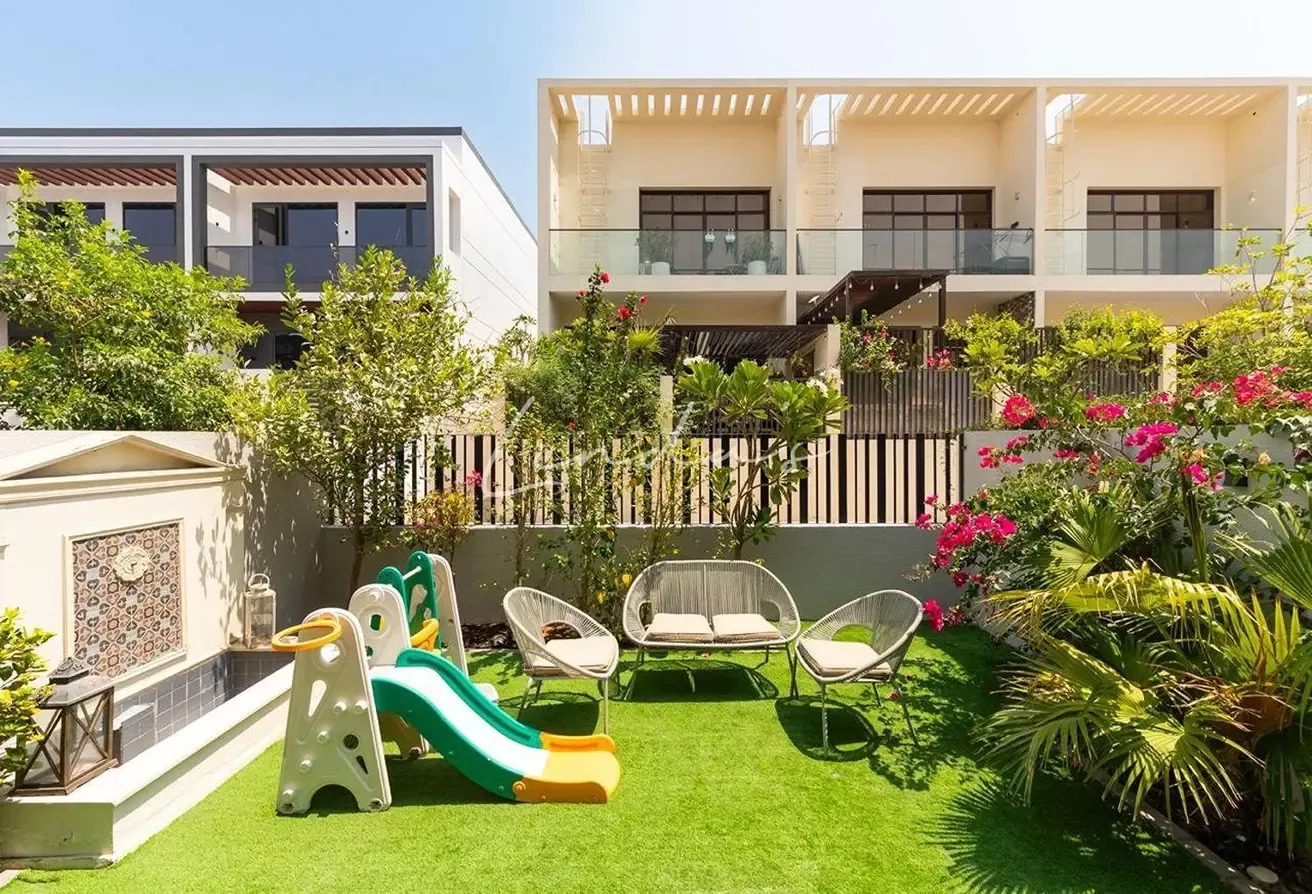 Fully Furnished | 4 beds Townhouse | Furjan West
