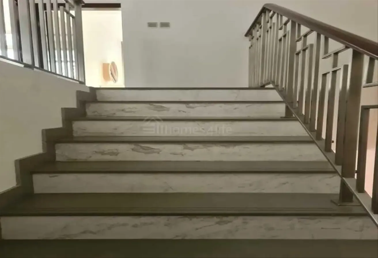 4BR  | Fully Furnished | Prime Location