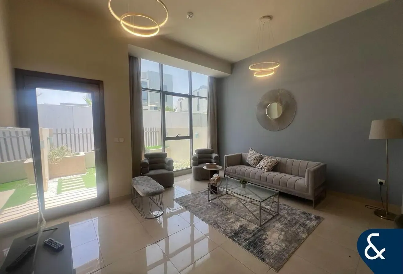 Landscaped | Furnished | Vacant | 4 beds