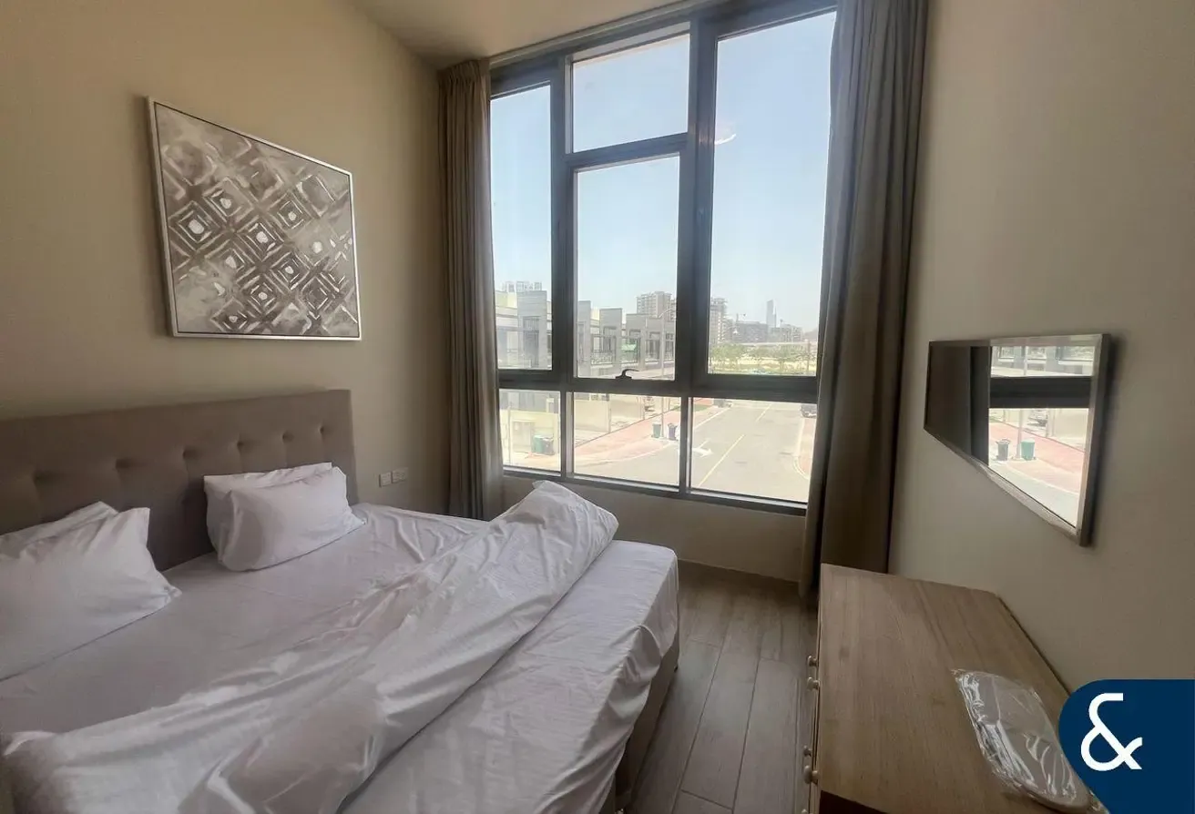 Landscaped | Furnished | Vacant | 4 beds
