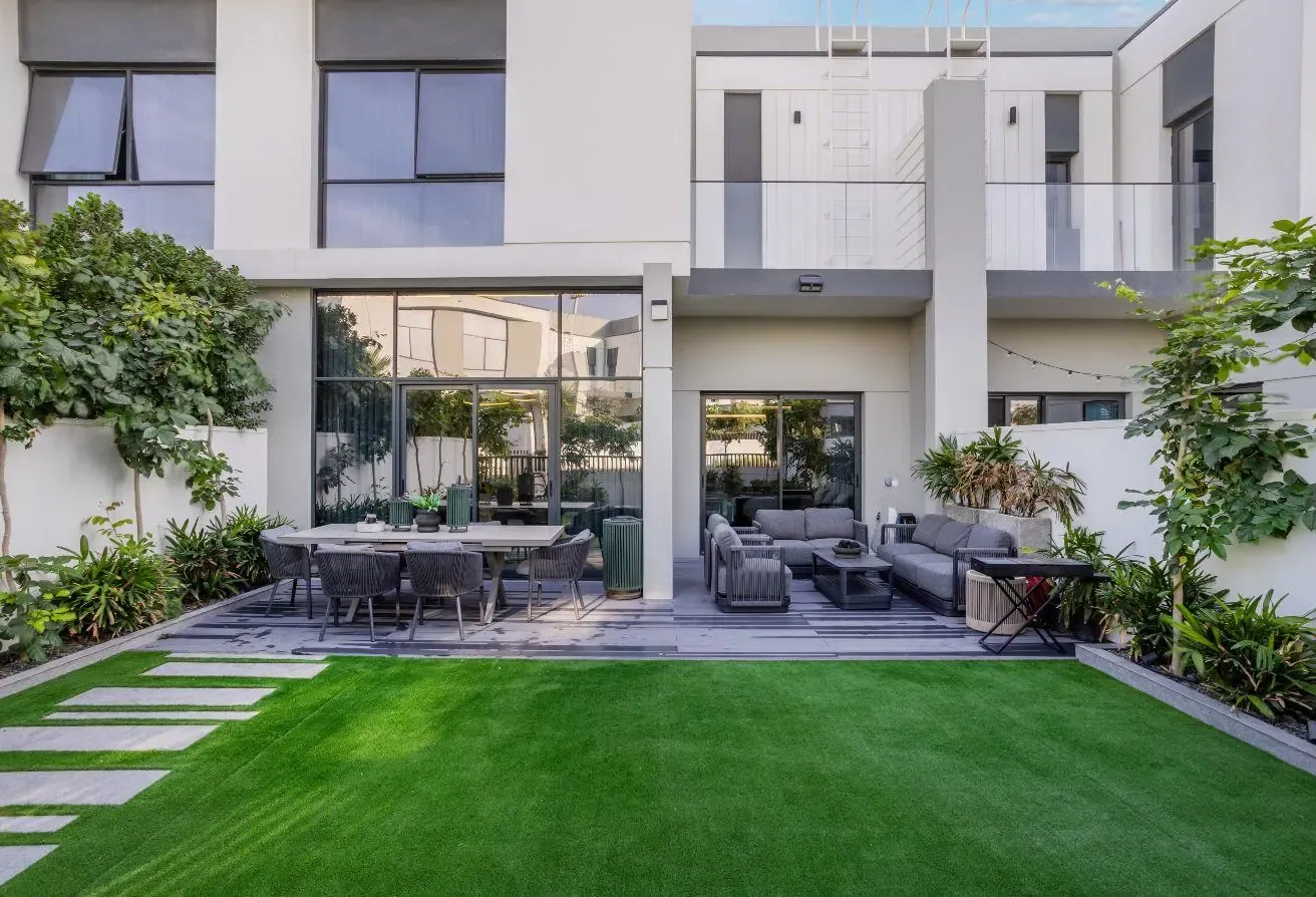 Upgraded home | Beautiful Landcape | Furnished