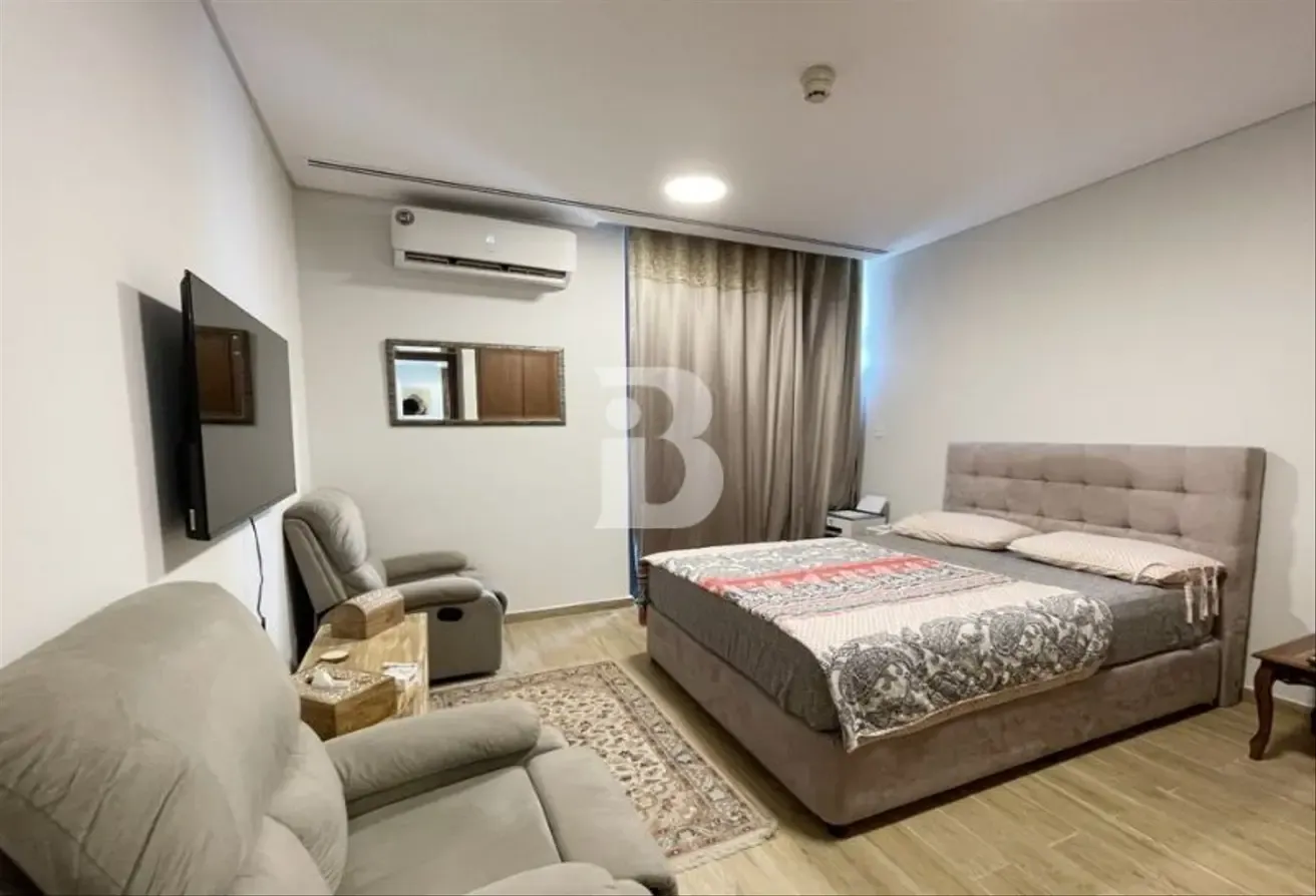 SPACIOUS | SINGLE ROW | 4BR | VACANT | FURNISHED