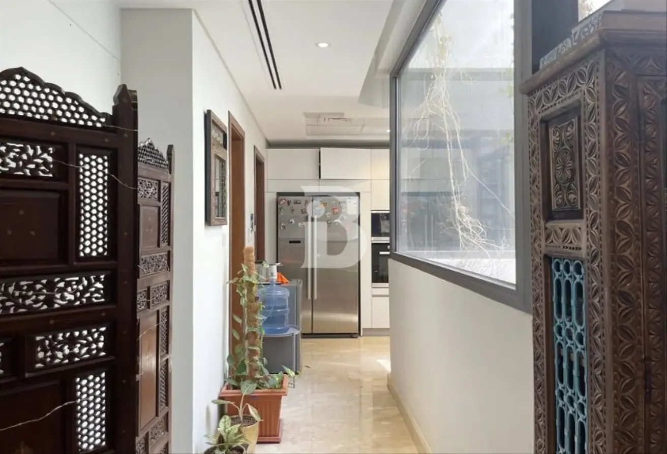 SPACIOUS | SINGLE ROW | 4BR | VACANT | FURNISHED