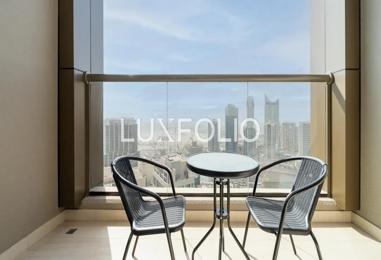 COMFY ELITE DOWNTOWN STUDIO AVAILABLE NOW