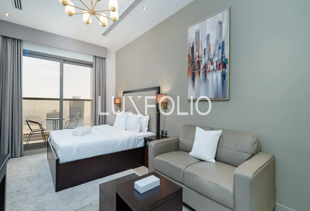 COMFY ELITE DOWNTOWN STUDIO AVAILABLE NOW