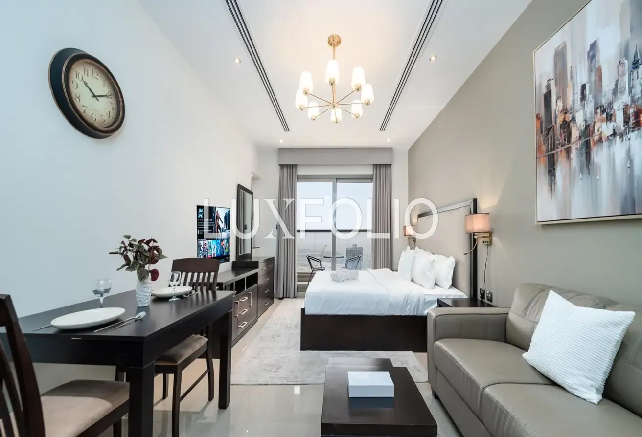 COMFY ELITE DOWNTOWN STUDIO AVAILABLE NOW