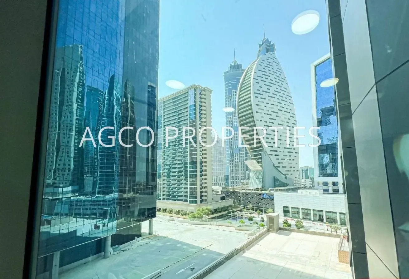 Prime Location | Fitted |  Close To Metro