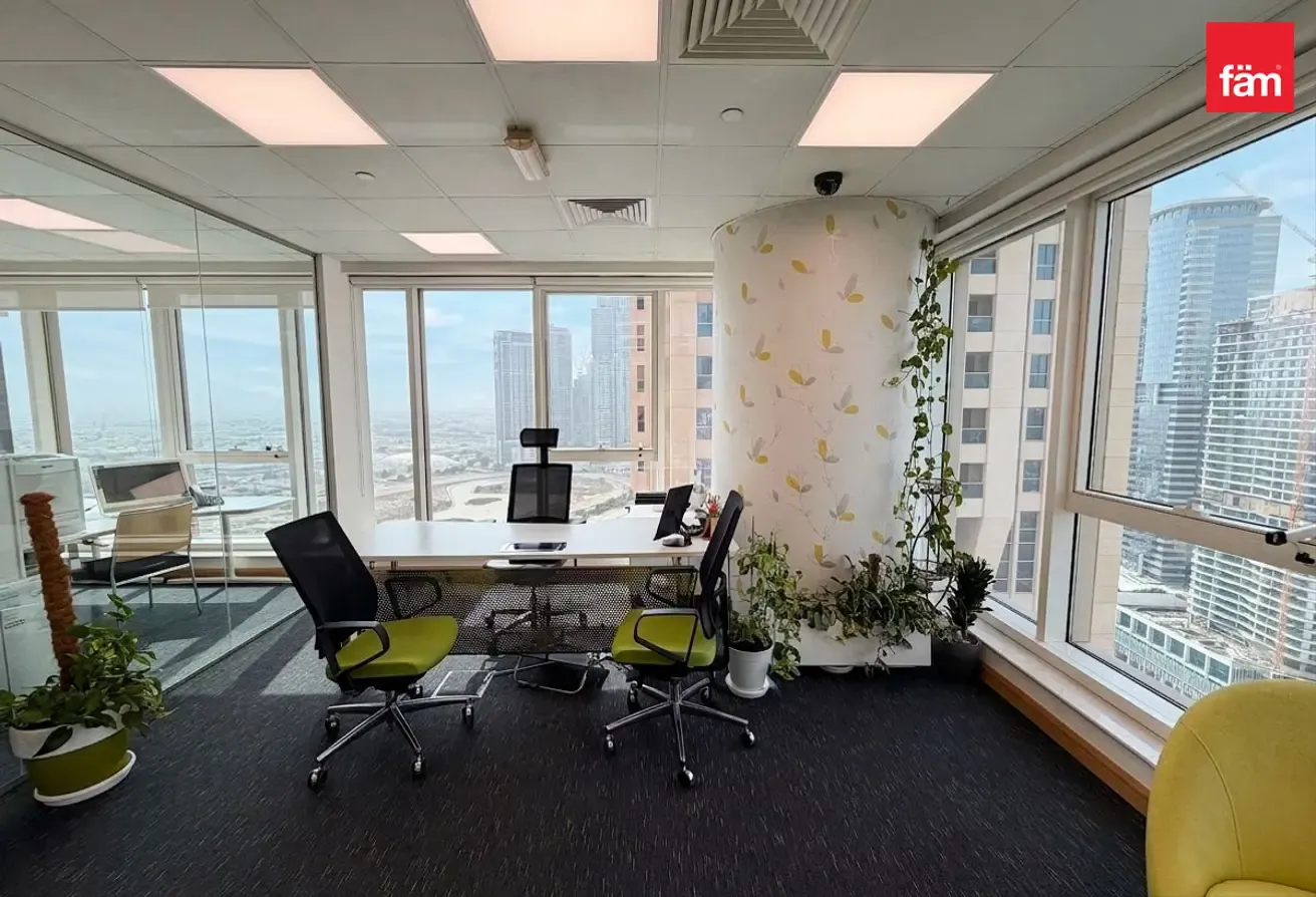 Canal & Burj View | 4 Parkings | Extra Storage