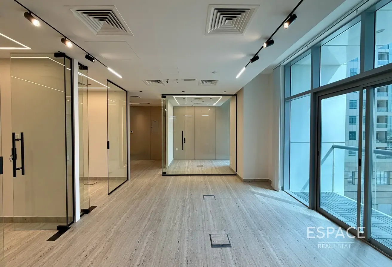 Luxury Office | Vacant Now | Furnished