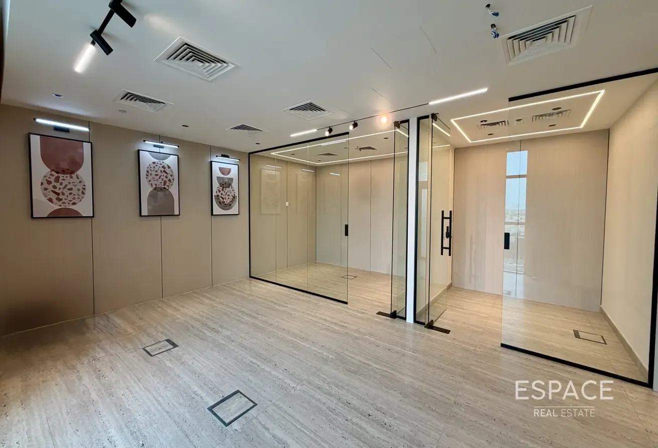 Luxury Office | Vacant Now | Furnished