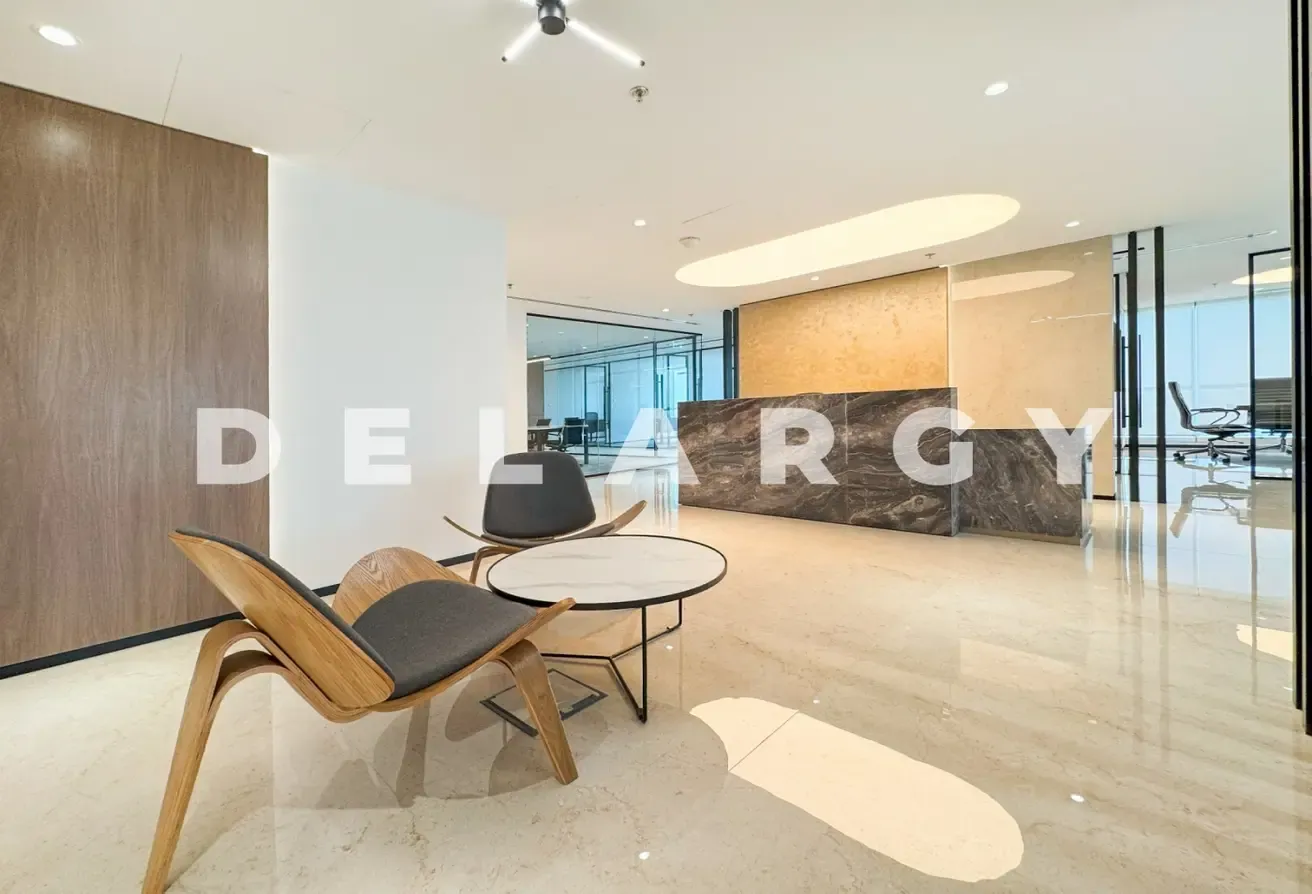 Lake Views | High Floor | Luxury Turnkey
