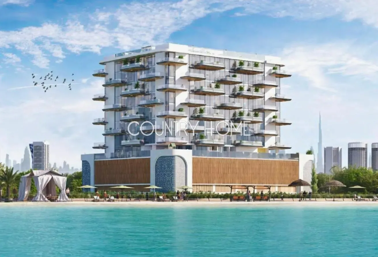 Coastal Living: 2BR+Study + Jacuzzi