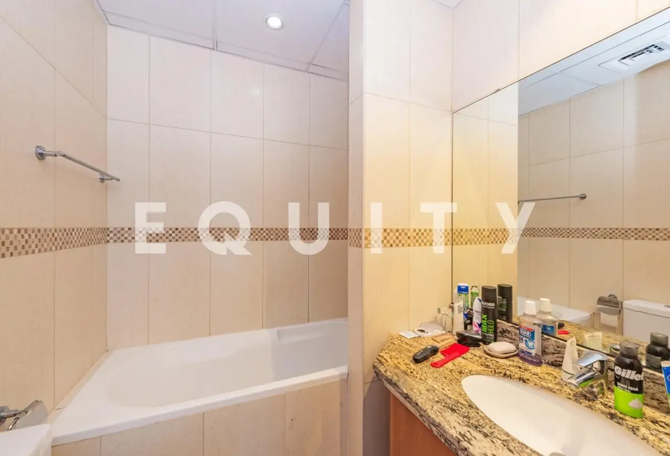 Spacious | Skyline Views | Close to DMCC Metro