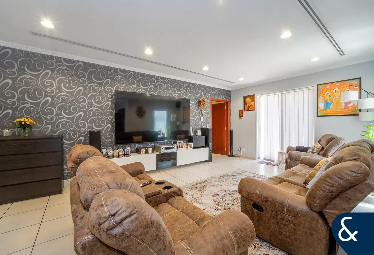 Huge Plot | Lovely Feel | Vastu