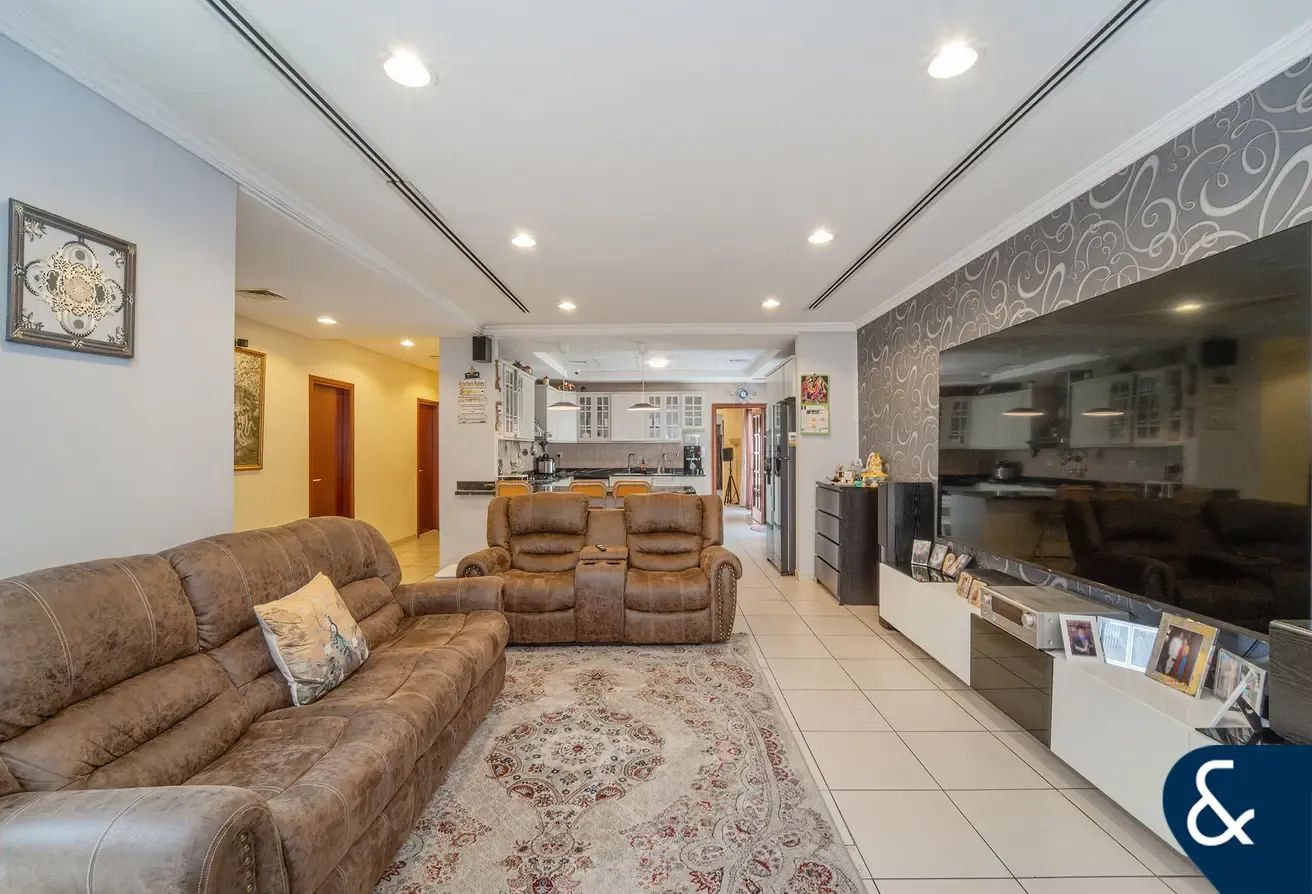 Huge Plot | Lovely Feel | Vastu