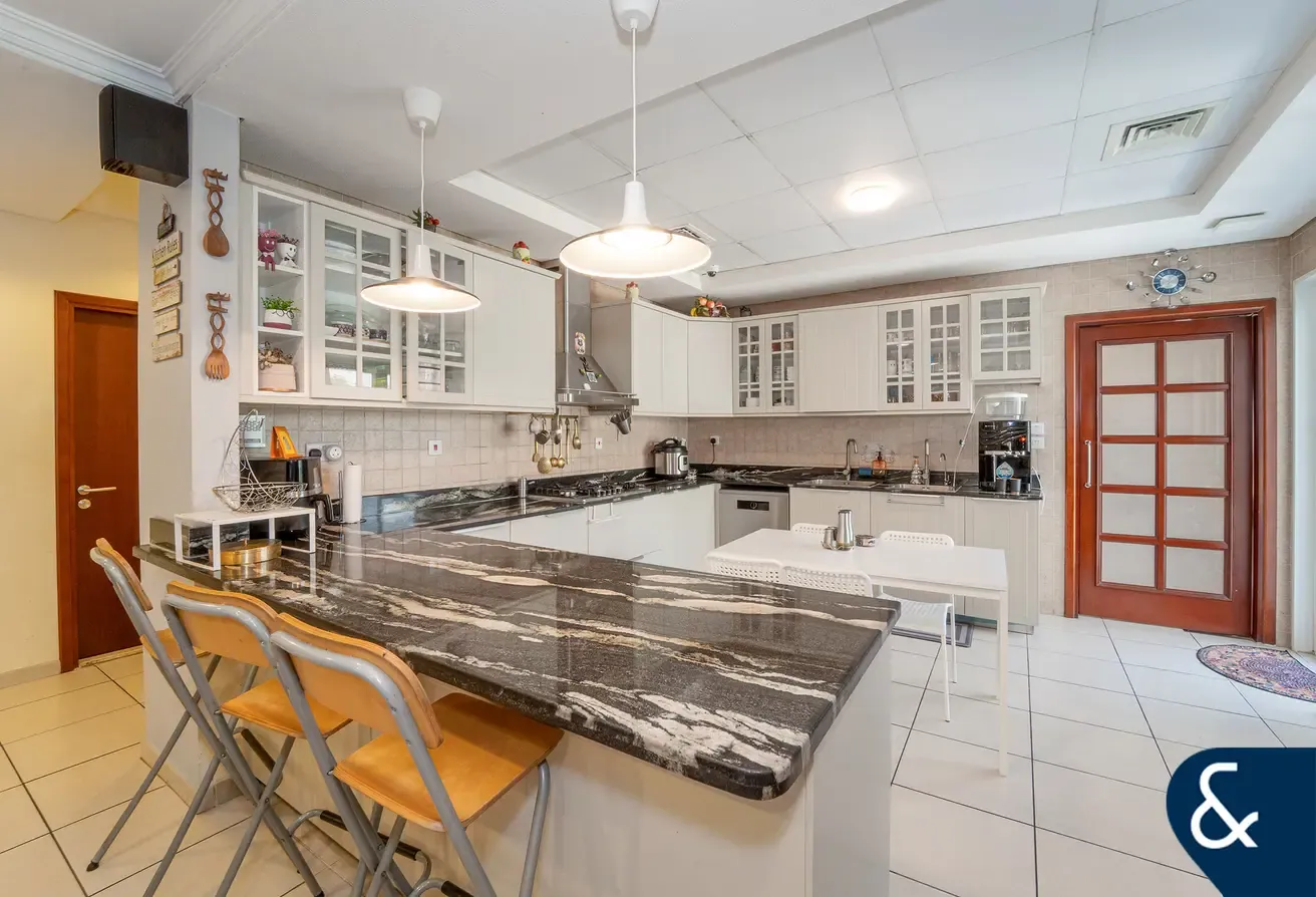 Huge Plot | Lovely Feel | Vastu