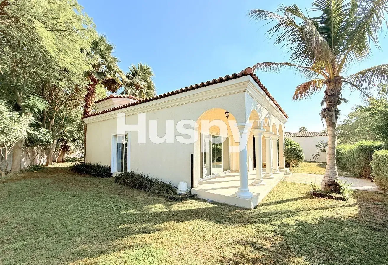 Vacant | Spacious Plot | Corner Unit