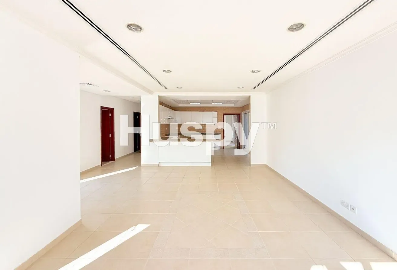 Vacant | Spacious Plot | Corner Unit