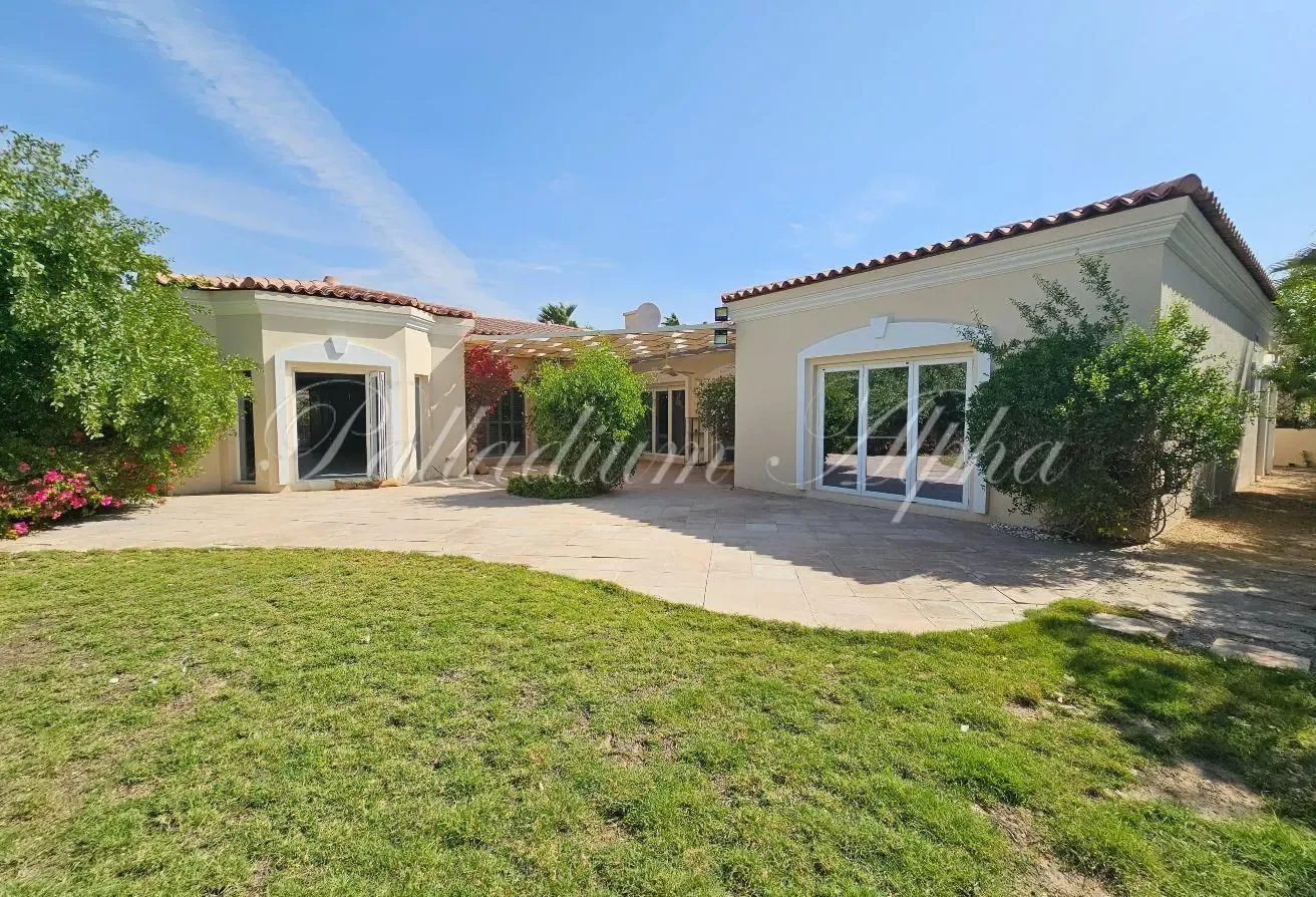 Vacant | Fully Renovated | Exceptional Plot