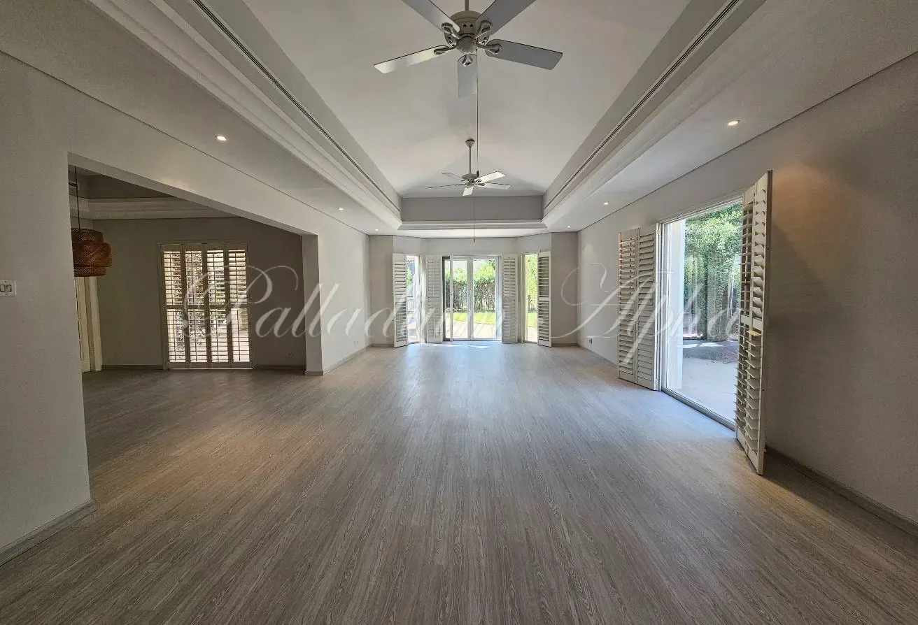 Vacant | Fully Renovated | Exceptional Plot