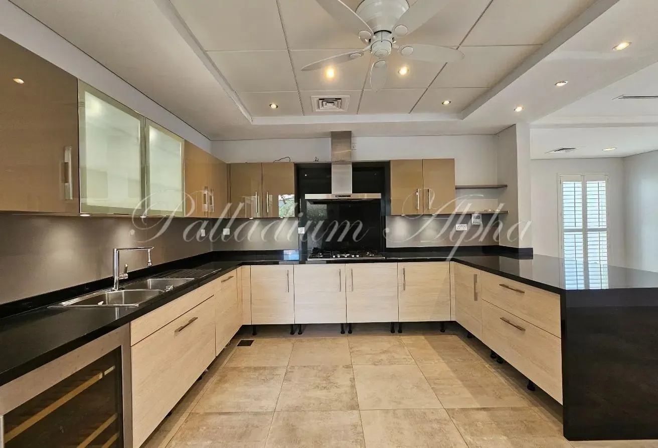 Vacant | Fully Renovated | Exceptional Plot