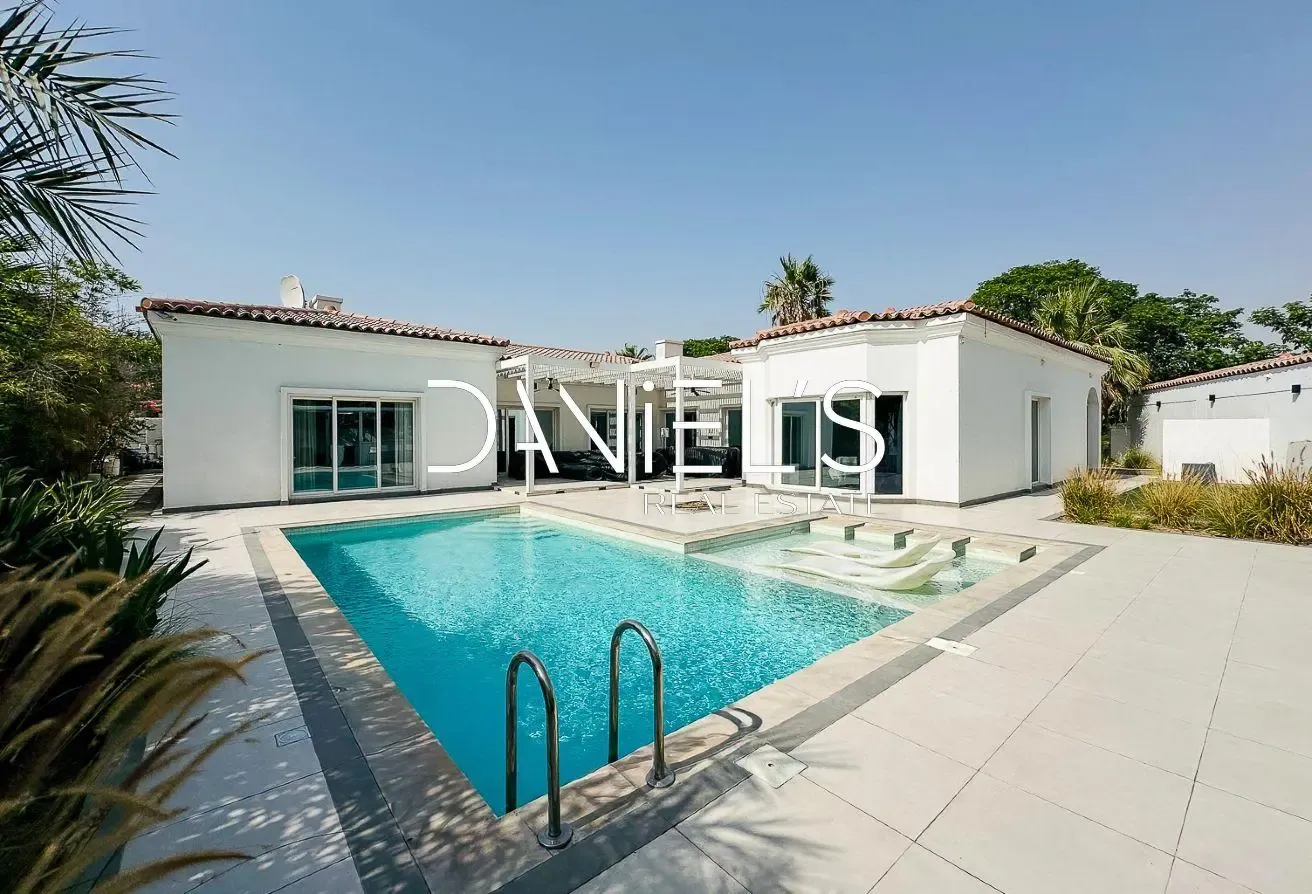 Large Plot | Modern Private Pool | 4 Beds