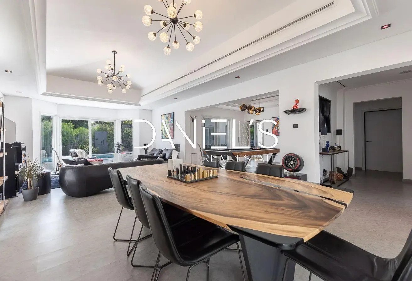 Large Plot | Modern Private Pool | 4 Beds