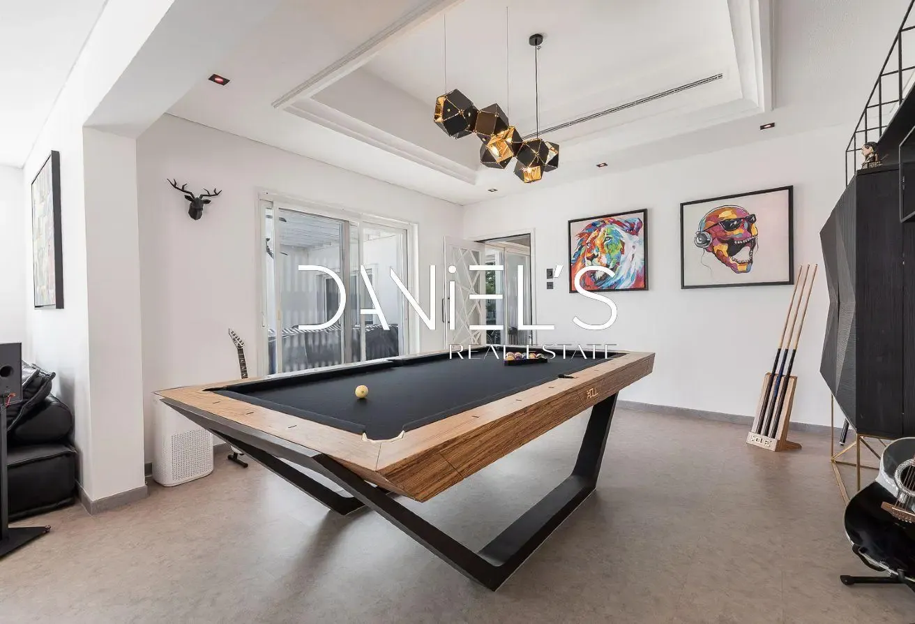 Large Plot | Modern Private Pool | 4 Beds