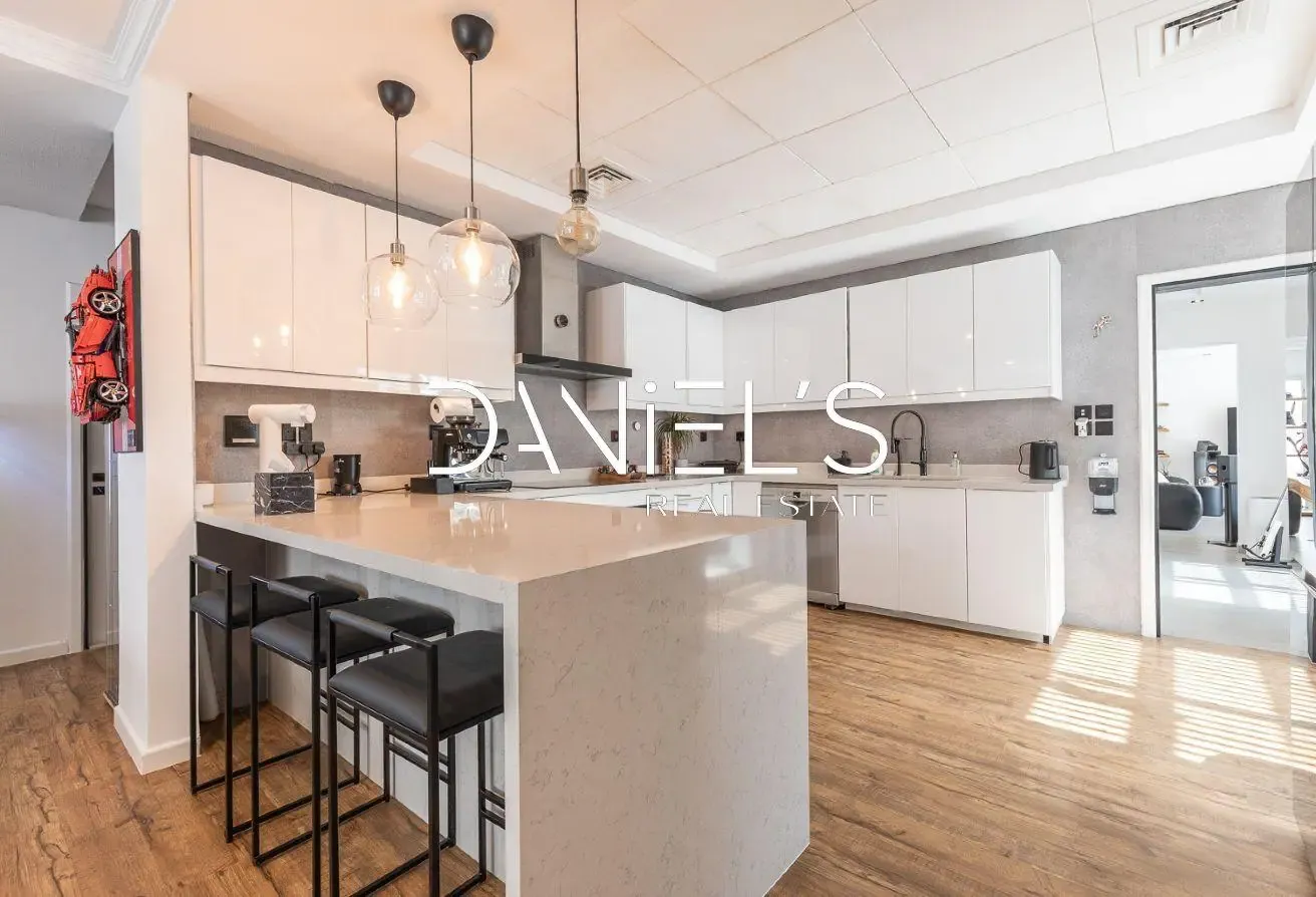 Large Plot | Modern Private Pool | 4 Beds