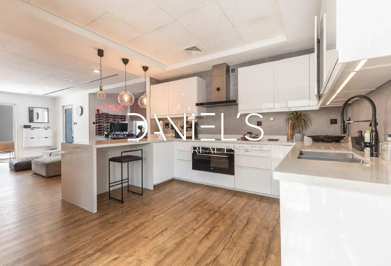 Large Plot | Modern Private Pool | 4 Beds
