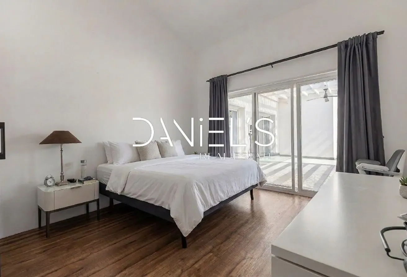 Large Plot | Modern Private Pool | 4 Beds
