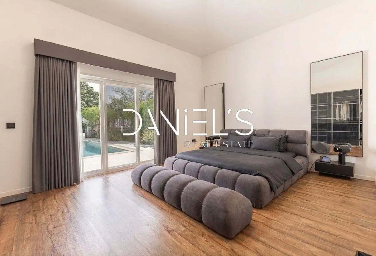 Large Plot | Modern Private Pool | 4 Beds