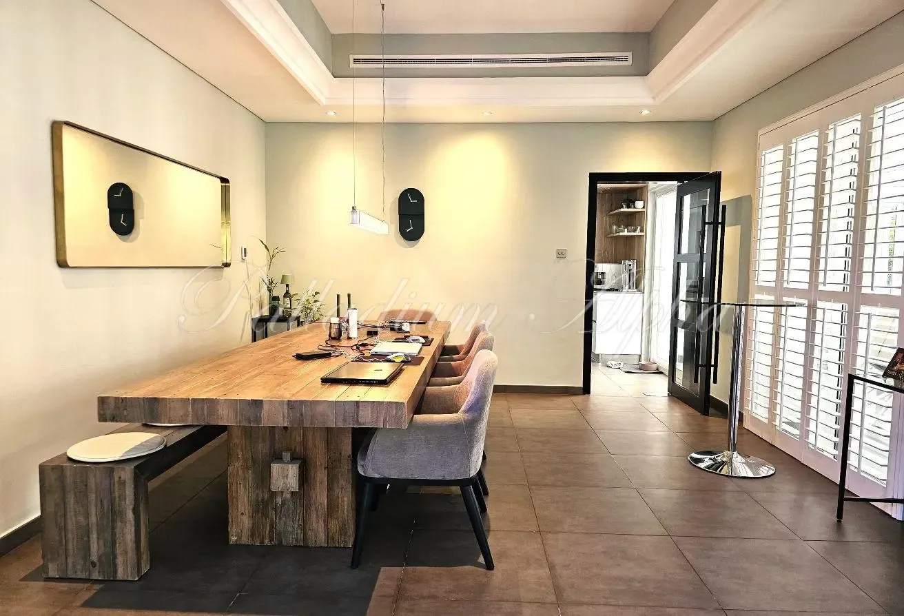 Exclusive | Fully Upgraded | Luxury Living